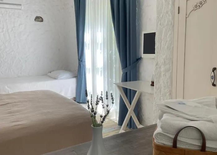 Mina By Adda Alacati *