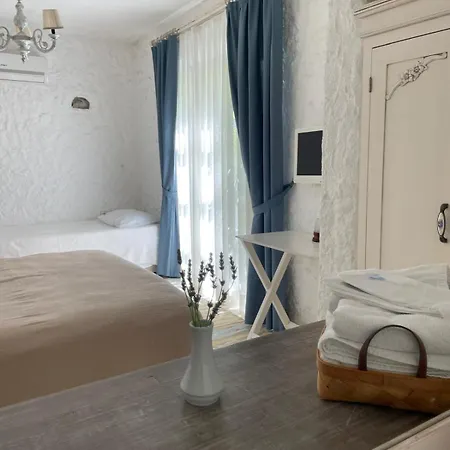 Mina By Adda Alacati *